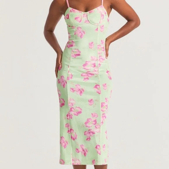 Love shack fancy dress size S - Picture 3 of 4